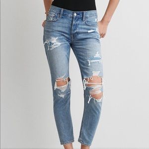 AE Vintage High rise distressed jeans